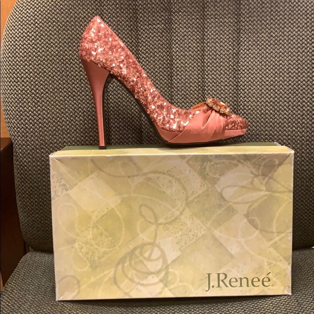 J Renee shoes Rose color - Picture 2 of 5
